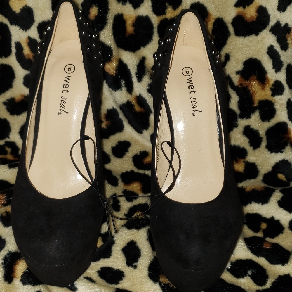 Wet Seal black Studded wedges